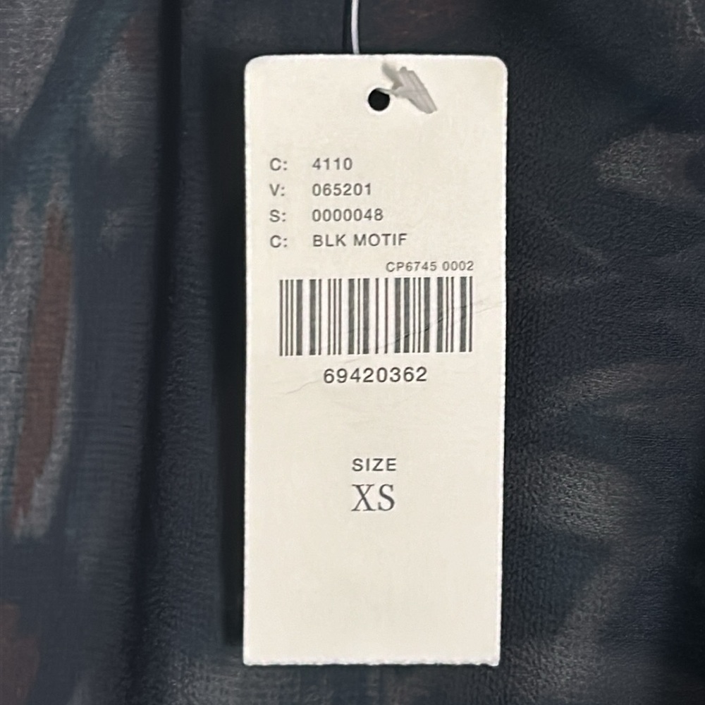 New Anthropologie Lace Trimmed Flutter Sleeve Abstract Chiffon Print Wrap Blouse - Picture 11 of 14
